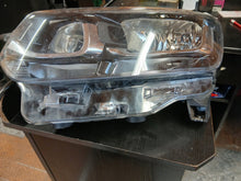 Laden Sie das Bild in den Galerie-Viewer, Frontscheinwerfer Toyota Proace City 9835780680 Links Scheinwerfer Headlight SCH5112969165sx