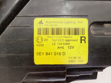 Laden Sie das Bild in den Galerie-Viewer, Frontscheinwerfer Skoda Octavia III 5E1941016D Rechts Scheinwerfer Headlight SCH2450578527qa