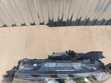 Load image into Gallery viewer, Frontscheinwerfer Mitsubishi Outlander III 8301D3-32 LED Rechts Headlight SCH1949076433iq