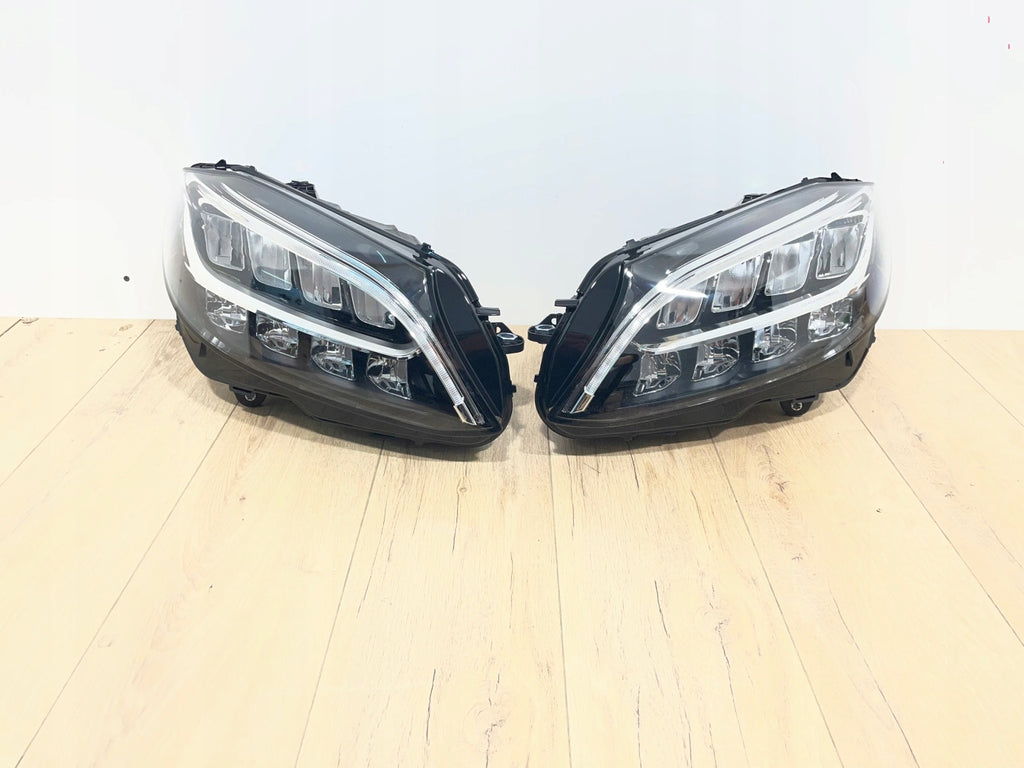 Frontscheinwerfer Mercedes-Benz W205 A2059067905 LED Rechts oder Links SCH8486854164oe