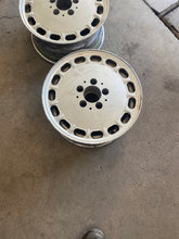 Laden Sie das Bild in den Galerie-Viewer, 1x Alufelge 15 Zoll 7.0&quot; 5x112 25ET A1264003002 Mercedes-Benz Rim Wheel