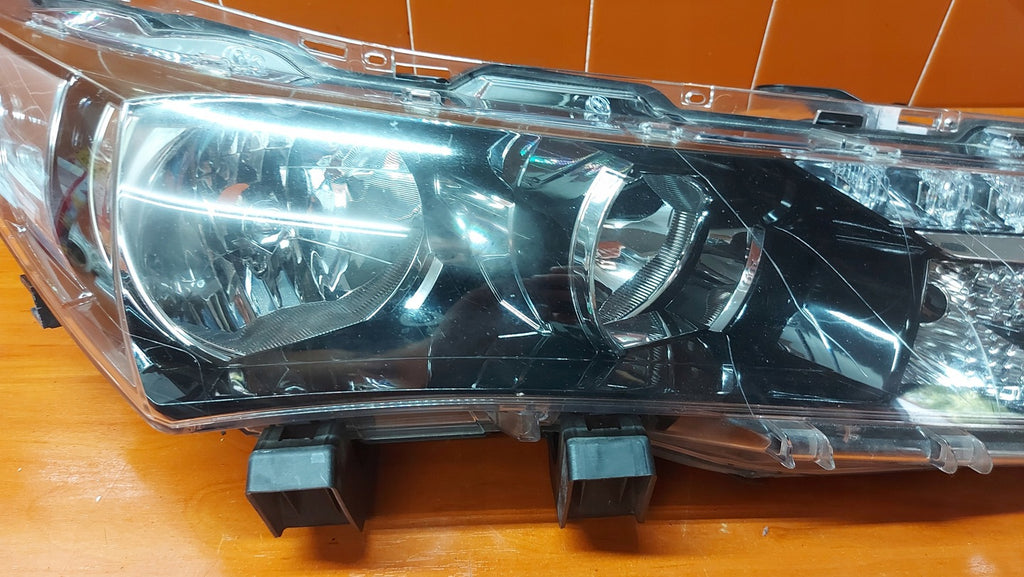 Frontscheinwerfer Toyota Corolla 81110-01E71 LED Rechts Scheinwerfer Headlight SCH7060442002hk