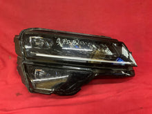 Laden Sie das Bild in den Galerie-Viewer, Frontscheinwerfer Skoda Karoq 57B941016 LED Rechts Scheinwerfer Headlight SCH8881192044it