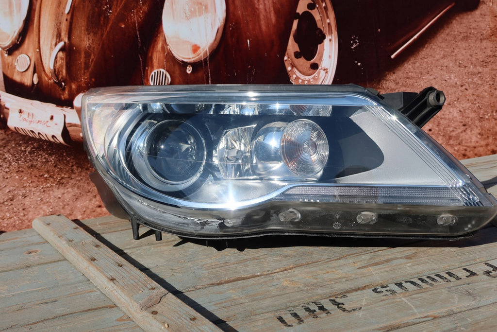 Frontscheinwerfer VW Tiguan 5N1941032T Xenon Rechts Scheinwerfer Headlight