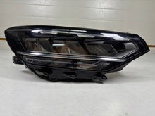 Laden Sie das Bild in den Galerie-Viewer, Frontscheinwerfer VW Passat B8 3G1941036P Full LED Rechts Scheinwerfer Headlight