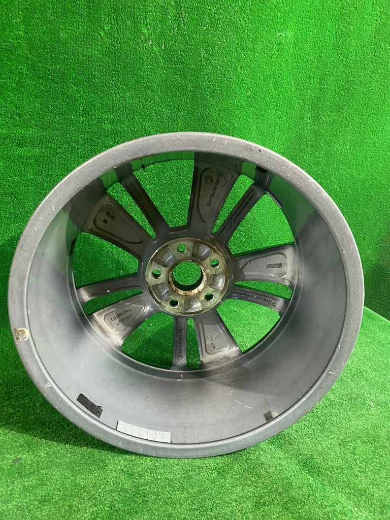 1x Alufelge 18 Zoll 8.0" 5x112 44ET 3V0601025F Audi 44 Superb Iii Rim Wheel