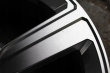 Laden Sie das Bild in den Galerie-Viewer, 4x Alufelge 20 Zoll 9.0" 5x112 38ET Glanz Silber 4KE601025 Audi E-Tron Rim Wheel FEL3056022696tr
