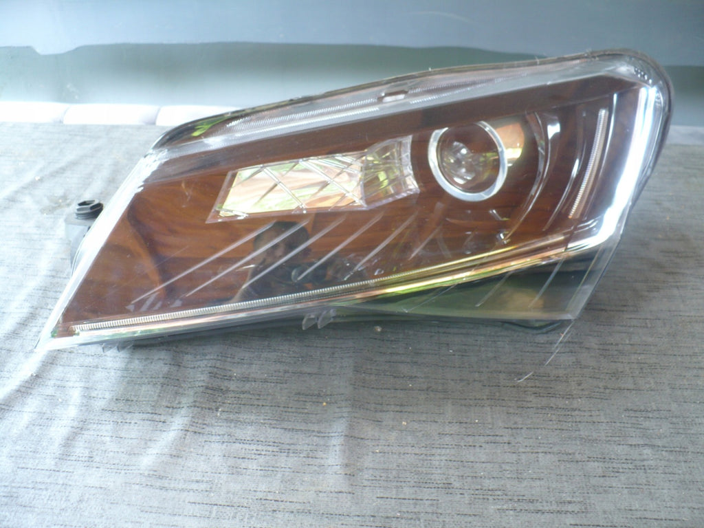 Frontscheinwerfer Skoda Superb III 3V1941015A Xenon Links Scheinwerfer Headlight