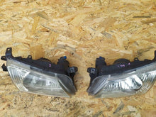 Laden Sie das Bild in den Galerie-Viewer, Frontscheinwerfer Mazda 2 Ein Satz Scheinwerfer Headlight SCH8651594589fp