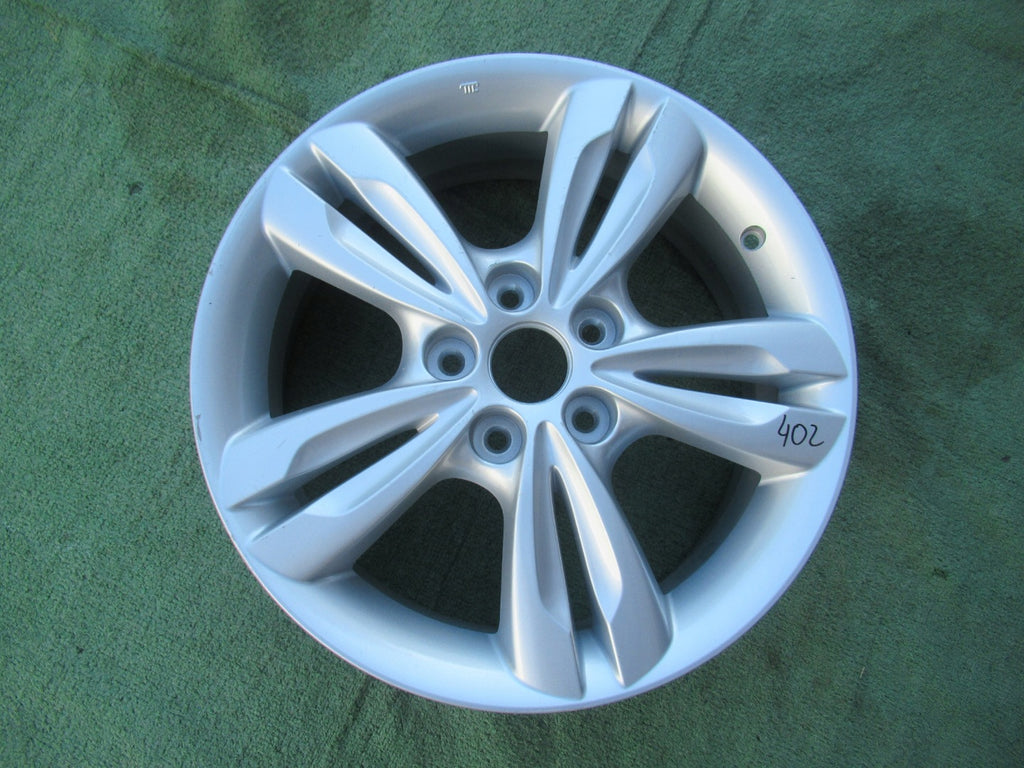 1x Alufelge 17 Zoll 6.5" 5x114.3 48ET Glanz Silber 529102Y200 Hyundai Ix35