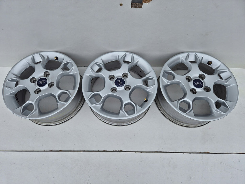 1x Alufelge 15 Zoll 6.0" 4x108 47 5ET Ford Fiesta Rim Wheel