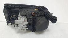 Laden Sie das Bild in den Galerie-Viewer, Frontscheinwerfer BMW 3 E46 Compact AWU5208 Xenon Rechts Scheinwerfer Headlight