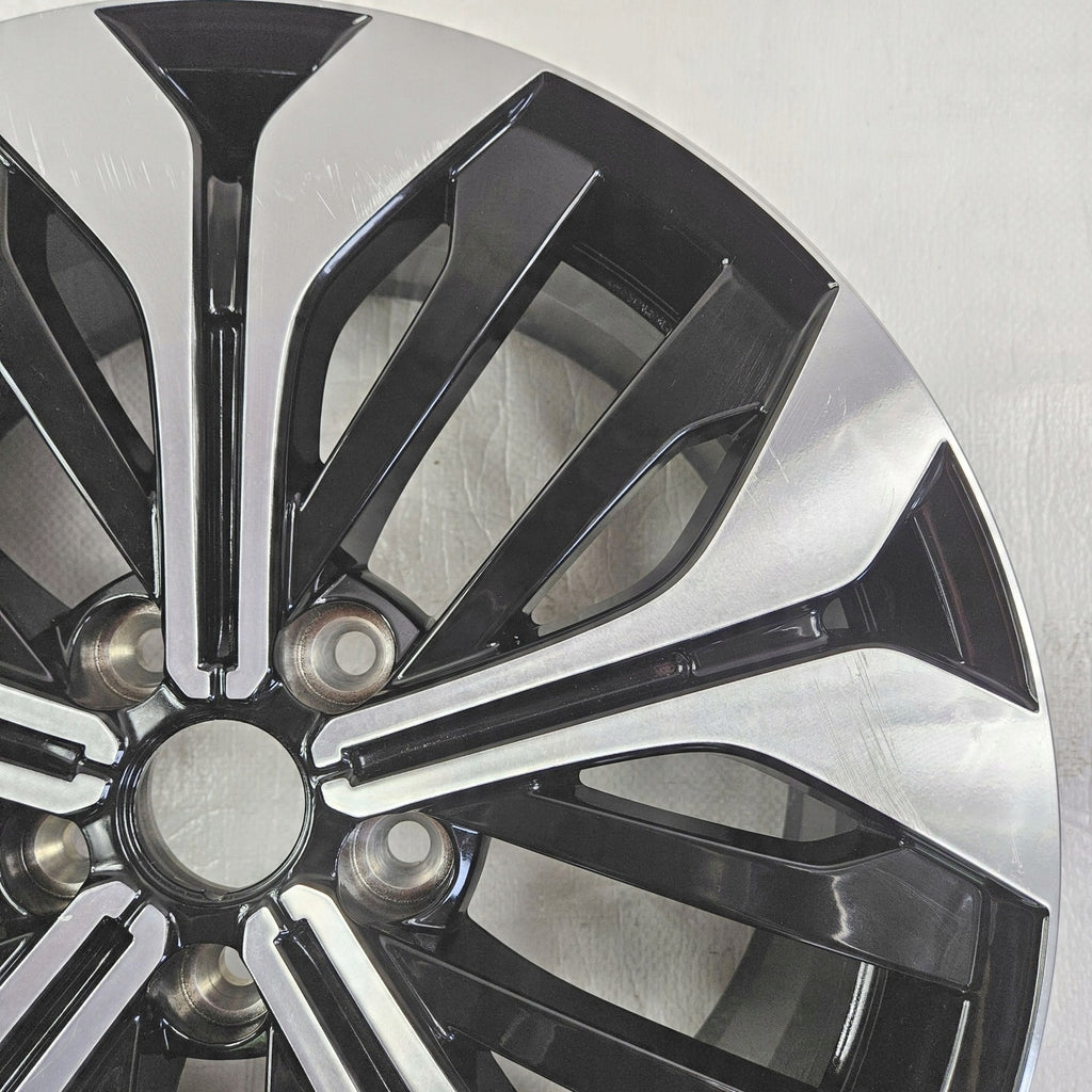 1x Alufelge 18 Zoll 7.5" 5x114.3 45ET 403007567R Renault Talisman Megane Iv