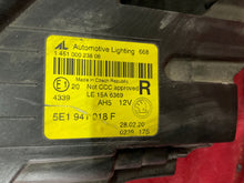 Laden Sie das Bild in den Galerie-Viewer, Frontscheinwerfer Skoda Octavia III 5E1941018F LE15A6369 Rechts Headlight SCH5225909251fe