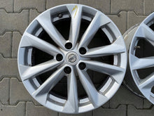 Load image into Gallery viewer, 1x Alufelge 17 Zoll 7.0" 5x114.3 40ET Glanz Silber Nissan Qashqai I J11 FEL5481049351ep