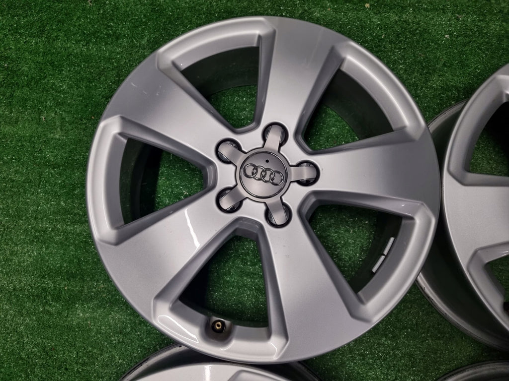 4x Alufelge 17 Zoll 6.0" 5x112 48ET Glanz Silber 8V0601025C Audi A3 Rim Wheel FEL4822684172et
