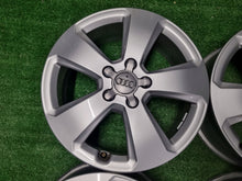 Laden Sie das Bild in den Galerie-Viewer, 4x Alufelge 17 Zoll 6.0" 5x112 48ET Glanz Silber 8V0601025C Audi A3 Rim Wheel FEL4822684172et