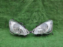 Laden Sie das Bild in den Galerie-Viewer, Frontscheinwerfer Citroën Berlingo 9806306580 Ein Stück (Rechts oder Links)