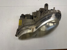 Laden Sie das Bild in den Galerie-Viewer, Frontscheinwerfer Mercedes-Benz W203 A2038203559 Rechts Scheinwerfer Headlight SCH9075466303ow