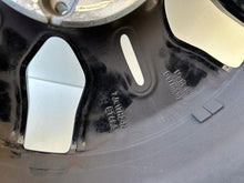 Laden Sie das Bild in den Galerie-Viewer, 1x Alufelge 17 Zoll 7.0" 5x112 A2054019000 Mercedes-Benz Rim Wheel FEL2092739972fj