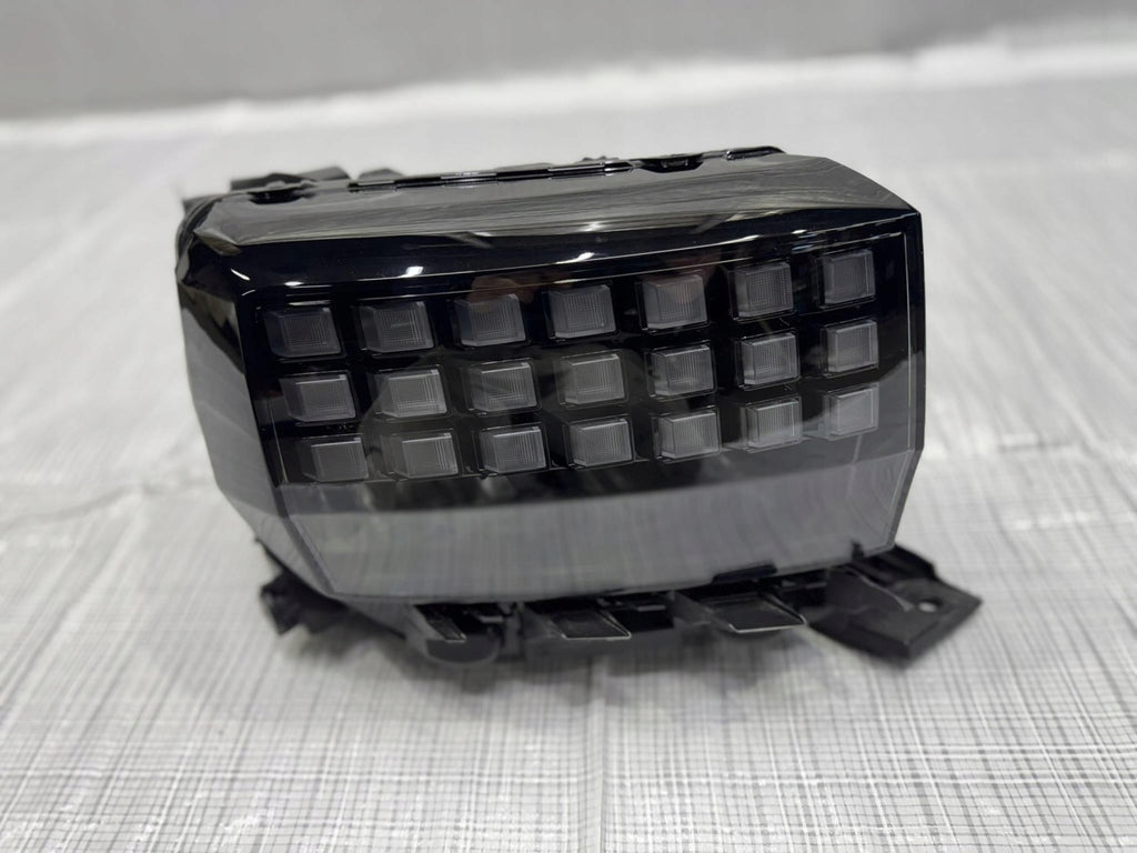 Frontscheinwerfer Fiat Grande 9857227680 Rechts Scheinwerfer Headlight SCH1899875982ru