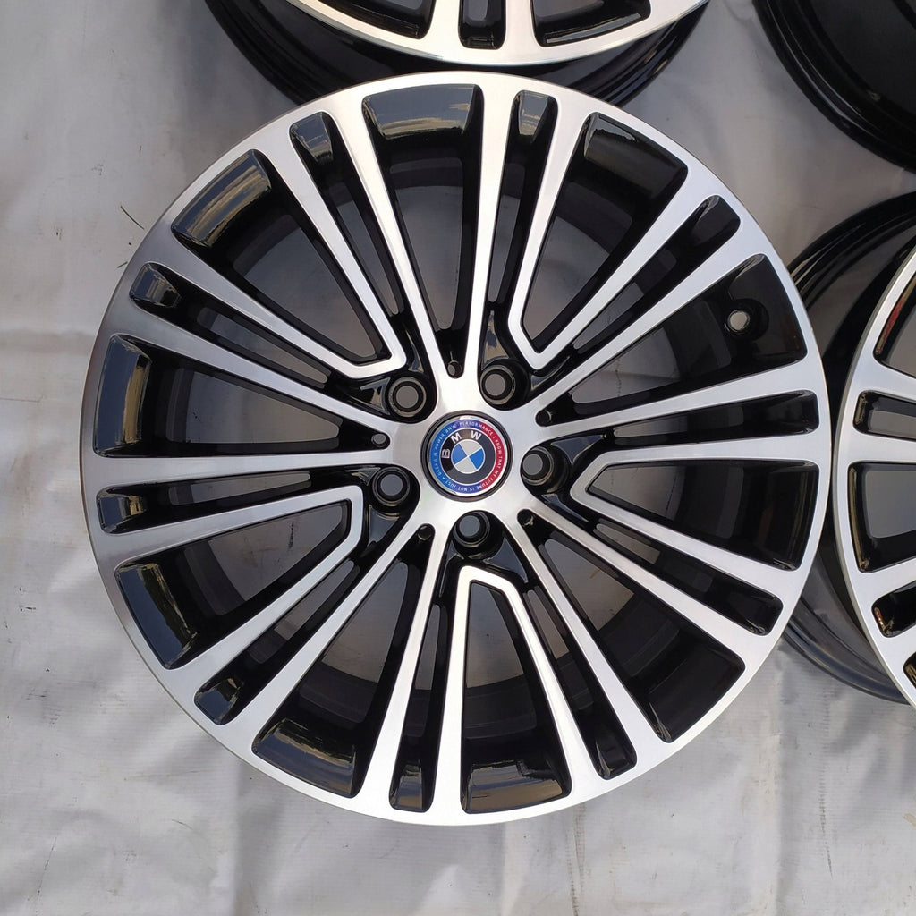 4x Alufelge 18 Zoll 8.0" 5x112 30ET Glanz Schwarz 6863420 BMW 5 G31 G30 Mg FEL9768946013vw