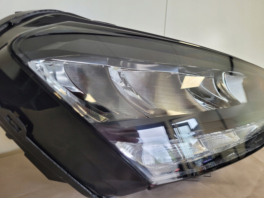Frontscheinwerfer Skoda Fabia 6VB941016 Rechts Scheinwerfer Headlight