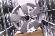 Laden Sie das Bild in den Galerie-Viewer, 4x Alufelge 17 Zoll 7.0" 5x112 47ET Glanz Silber 8S0601025J Audi Tt Q2 Rim Wheel FEL3382935243cm
