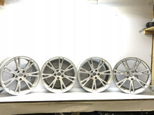 Laden Sie das Bild in den Galerie-Viewer, 1x Alufelge 19 Zoll 9.5&quot; 5x120 45ET Glanz Silber 1188222-00-B Tesla X Y