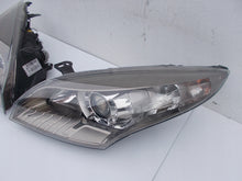 Laden Sie das Bild in den Galerie-Viewer, Frontscheinwerfer Renault Megane III 260600021R Xenon Rechts oder Links