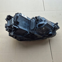 Laden Sie das Bild in den Galerie-Viewer, Frontscheinwerfer VW Golf Sportsvan 517941005D Links Scheinwerfer Headlight SCH3476841290yf