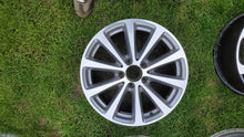 Load image into Gallery viewer, 1x Alufelge 17 Zoll 7.0&quot; 5x112 51ET A4474012200 Mercedes-Benz Vito Rim Wheel