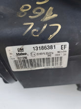 Laden Sie das Bild in den Galerie-Viewer, Frontscheinwerfer Opel Corsa 13186381 Ein Stück (Rechts oder Links) Headlight SCH8527237849iy
