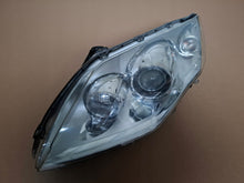 Laden Sie das Bild in den Galerie-Viewer, Frontscheinwerfer Renault Laguna III 260600035R 89901838 Links Headlight SCH4022861365sn
