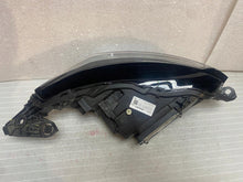 Laden Sie das Bild in den Galerie-Viewer, Frontscheinwerfer Peugeot II 208 I 9850598580 Full LED Links Headlight SCH5846930287dt