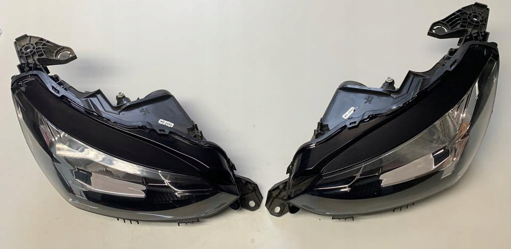 Frontscheinwerfer Peugeot 2008 208 II 9823194080 9823193880 Rechts Headlight