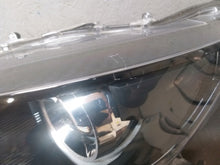 Load image into Gallery viewer, Frontscheinwerfer Toyota 4 Yaris Links Scheinwerfer Headlight