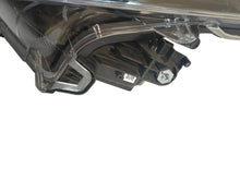 Laden Sie das Bild in den Galerie-Viewer, Frontscheinwerfer Toyota Corolla 81150-02T31 Links Scheinwerfer Headlight SCH7681034769px