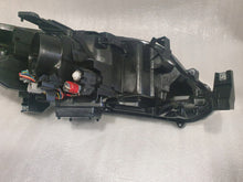 Laden Sie das Bild in den Galerie-Viewer, Frontscheinwerfer Mitsubishi Eclipse Cross 606672135 LED Links Headlight