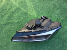 Laden Sie das Bild in den Galerie-Viewer, Frontscheinwerfer Audi Q2 81A941011C Full LED Links Scheinwerfer Headlight SCH6453026586xd