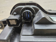 Laden Sie das Bild in den Galerie-Viewer, Frontscheinwerfer Hyundai Tucson 92102N7100 Rechts Scheinwerfer Headlight SCH4882690137tf