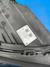 Laden Sie das Bild in den Galerie-Viewer, Frontscheinwerfer Mercedes-Benz A2239061804 LED Rechts Scheinwerfer Headlight SCH1124079639dz