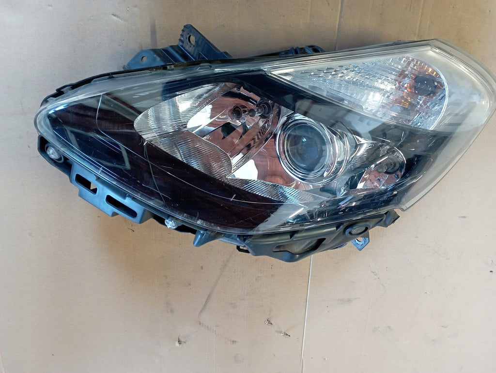 Frontscheinwerfer Renault Clio III 260606716R Links Scheinwerfer Headlight