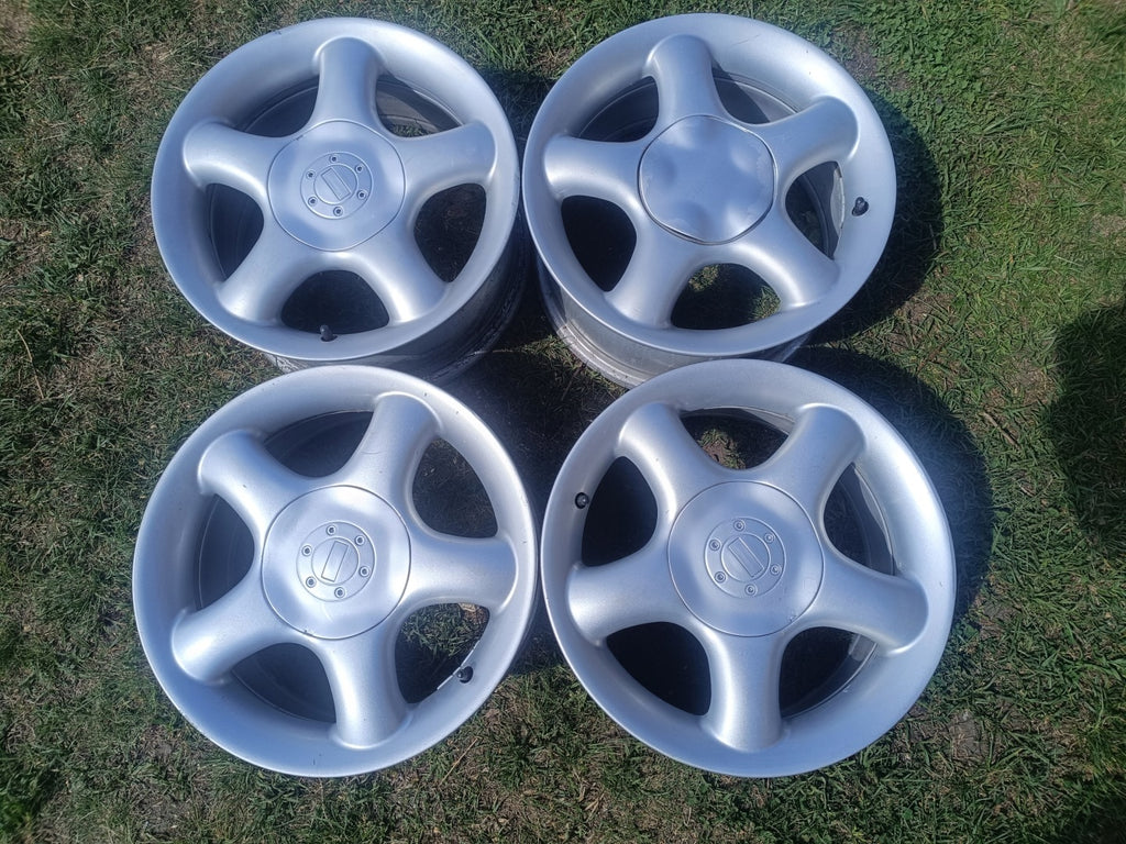 4x Alufelge 15 Zoll 7.0" 5x112 38ET Glanz Silber Audi 5 I Octavia 4 Passat Golf FEL3777833211ep