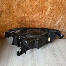 Load image into Gallery viewer, Frontscheinwerfer VW T-Roc 2GA941006F 2GA941005F Ein Stück (Rechts oder Links)