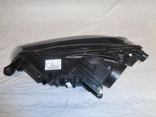 Laden Sie das Bild in den Galerie-Viewer, Frontscheinwerfer Skoda Superb 3V1941016A Xenon Rechts Scheinwerfer Headlight