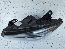 Laden Sie das Bild in den Galerie-Viewer, Frontscheinwerfer Mercedes-Benz Cla 1179067900 030127927500 Xenon Links SCH5358440272oc