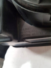 Laden Sie das Bild in den Galerie-Viewer, Frontscheinwerfer Kia Rio Rechts Scheinwerfer Headlight