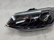 Laden Sie das Bild in den Galerie-Viewer, Frontscheinwerfer Skoda Fabia III 6V1941015B Links Scheinwerfer Headlight SCH9637048114ec