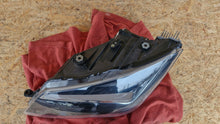 Laden Sie das Bild in den Galerie-Viewer, Frontscheinwerfer Seat Leon 5F1941007 Links Scheinwerfer Headlight SCH3042409540er